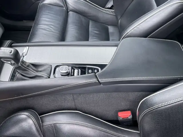 2017 Volvo XC90 in Cars & Trucks in Calgary - Image 29