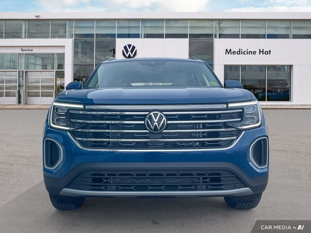 2025 Volkswagen Atlas Comfortline Spacious 7-seater SUV with pow in Cars & Trucks in Medicine Hat - Image 3