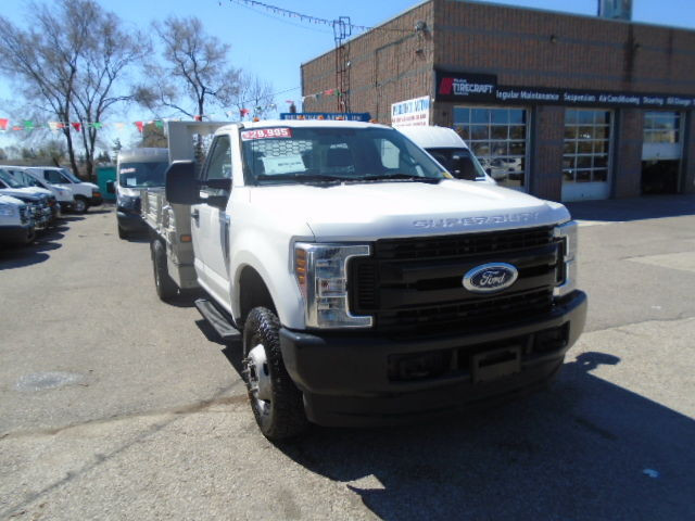 2019 Ford Super Duty F-350 DRW XL in Cars & Trucks in City of Toronto - Image 4