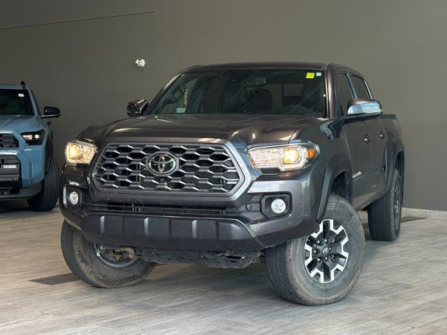 2020 Toyota Tacoma TRD Off Road Premium | Leather Seats | Hard in Cars & Trucks in Edmonton - Image 4