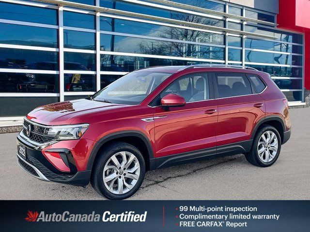 2022 Volkswagen Taos Comfortline | Apple Carplay | Pano Roof in Cars & Trucks in Guelph