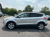 2014 FORD ESCAPE SE ! NO ACCIDENTS , COMES CERTIFIED , AMAZING ON FUEL CARS IN LOBO LTD. (Buy - Sell... (image 5)
