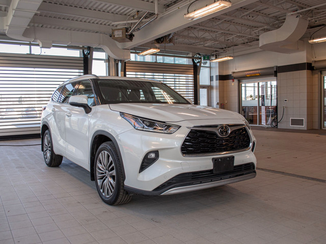 2021 Toyota Highlander Limited in Cars & Trucks in Kingston - Image 3