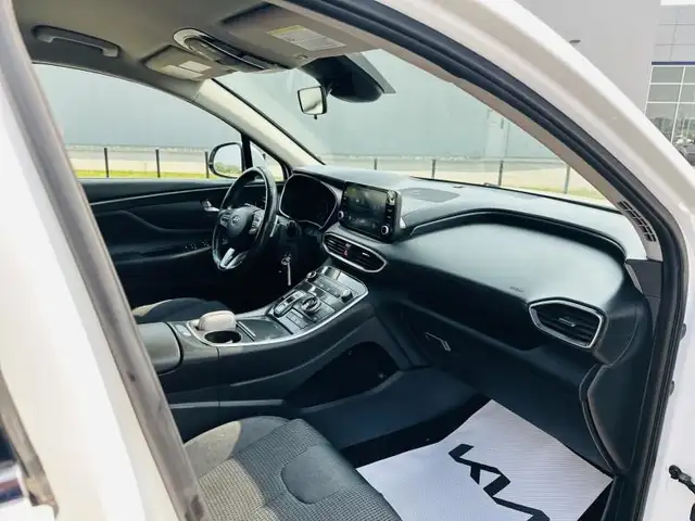 2021 Hyundai Santa Fe ESSENTIAL in Cars & Trucks in Stratford - Image 12