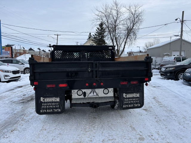 2011 Ford Super Duty F-350 DRW DOMPEUR in Cars & Trucks in Laval / North Shore - Image 3