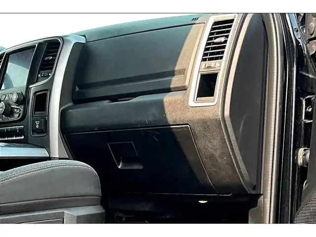2022 Ram 1500 Classic Warlock Quad | All Terrain | Heated Bucket in Cars & Trucks in Mississauga / Peel Region - Image 17
