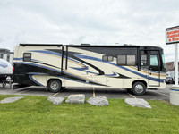 2009 Monaco Cayman 34 Motorhome Sleeps Four Queen Bed, Fold-Out Sofa 2 Power Slide-Outs, 17 Power Aw... (image 5)