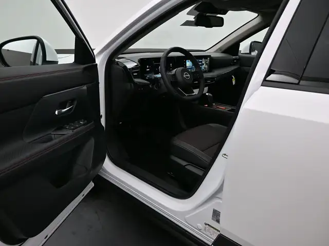 2025 Nissan Kicks SR in Cars & Trucks in Dartmouth - Image 12