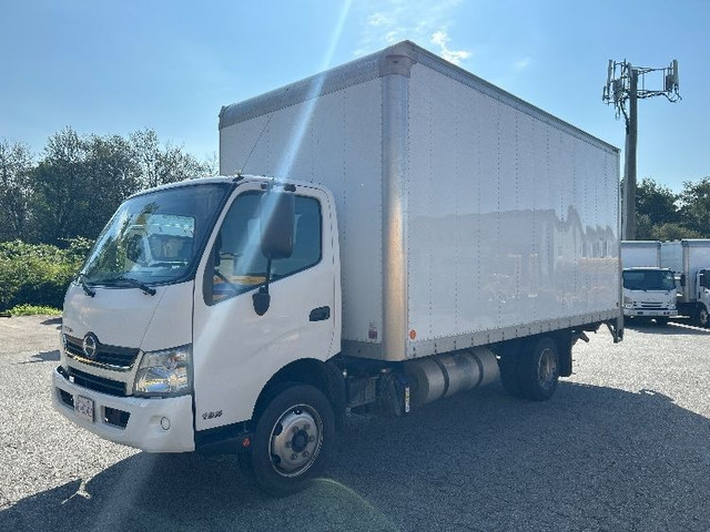 2018 Hino Truck 195 ALUMVAN in Heavy Trucks in Delta/Surrey/Langley - Image 3