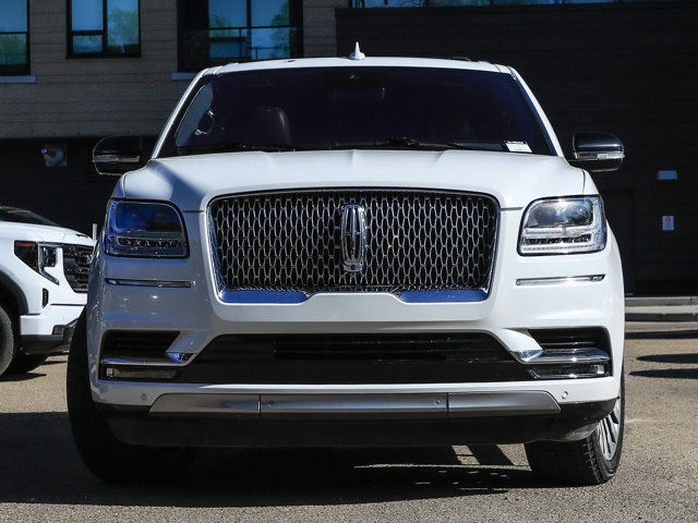 2020 Lincoln Navigator Reserve Leather Heated and Cooled Seats in Cars & Trucks in Edmonton - Image 4