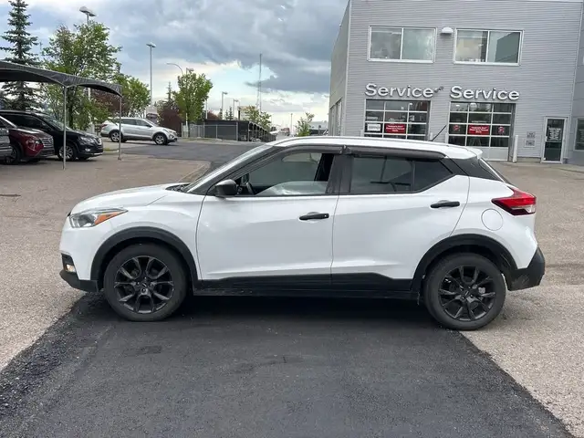 2019 Nissan Kicks S FWD - AIR CONDITIONING / BACK UP CAMERA in Cars & Trucks in Calgary - Image 10