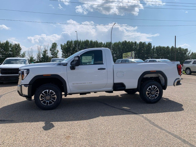 2025 GMC Sierra 3500HD in Cars & Trucks in Medicine Hat - Image 4