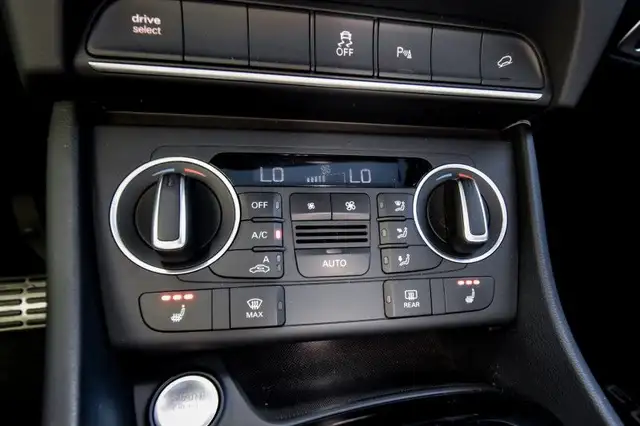 2018 Audi Q3 2.0 TFSI quattro Technik • SUNROOF • BOSE AUDIO • N dans Autos et camions dans Kingston - Image 28
