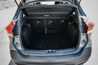 Heated Seats, Apple CarPlay, Android Auto, Aluminum Wheels, Forward Collision Warning, Front Pedestr... (image 7)