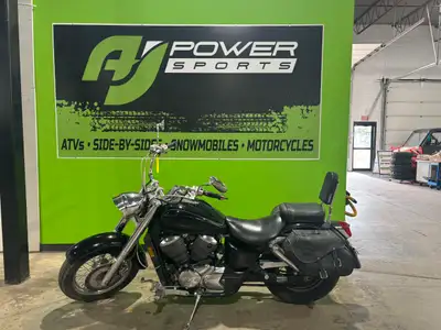 2002 HONDA SHADOW 750 SUMMER BLOWOUT PRICE!!! RECONNECT WITH CANADA!!! Ready for summer!!!!! Come ch...
