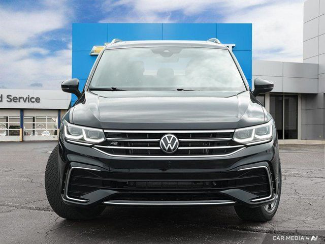2024 Volkswagen Tiguan Highline R-Line | Panoramic Sunroof in Cars & Trucks in Windsor Region - Image 2