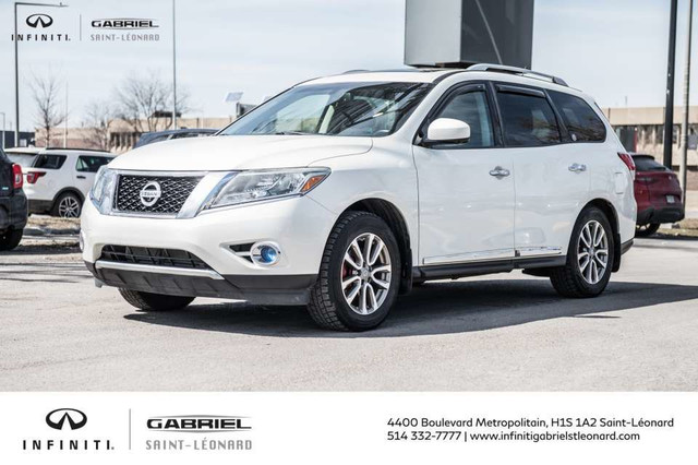 2015 Nissan Pathfinder in Cars & Trucks in City of Montréal