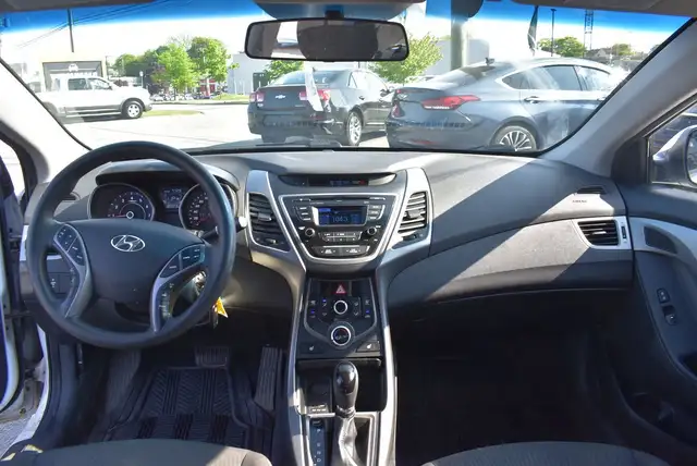 2015 Hyundai Elantra BASE in Cars & Trucks in City of Halifax - Image 7