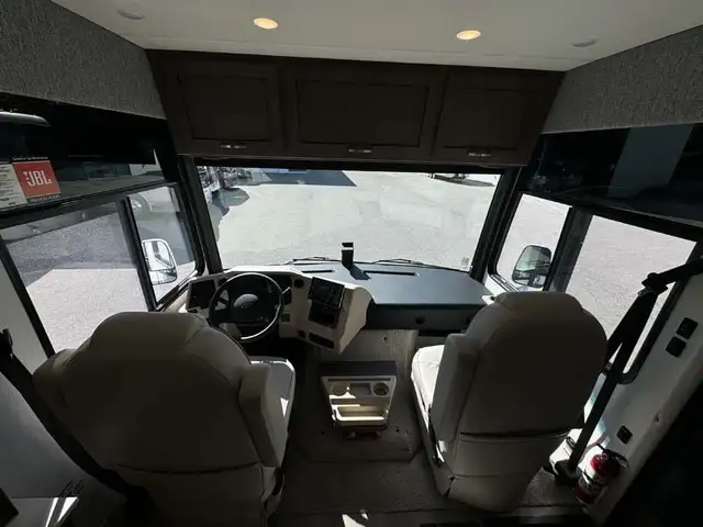 2025 Bay Star 3629 in RVs & Motorhomes in Penticton - Image 9