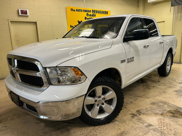 2017 RAM 1500 SLT in Cars & Trucks in Windsor Region - Image 2