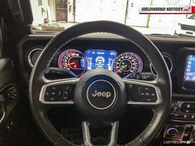 2021 Jeep Wrangler Unlimited Sahara in Cars & Trucks in Hamilton - Image 18