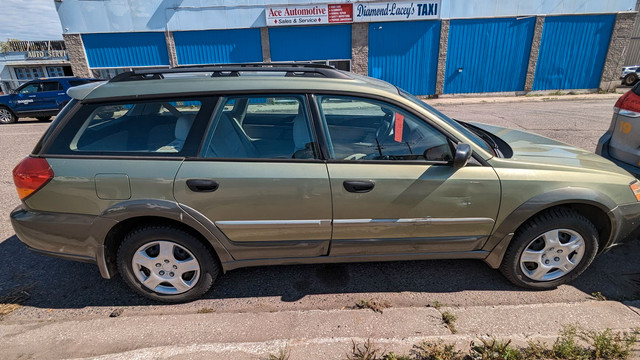 2005 Subaru Outback 2.5i Wagon (#1707) in Cars & Trucks in Thunder Bay - Image 2