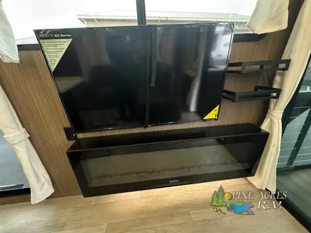 2025 Forest River RV Wildwood 34VERANDA in Travel Trailers & Campers in Truro - Image 17