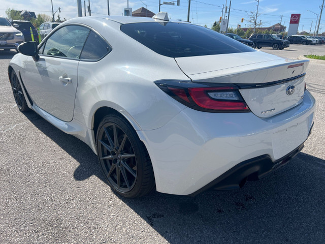 2023 Subaru BRZ Sport-tech ONE OWNER! LEASE RETURN! SPORT-TECH in Cars & Trucks in Markham / York Region - Image 3