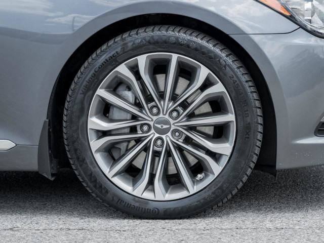 2015 Hyundai Genesis 3.8 Technology in Cars & Trucks in Mississauga / Peel Region - Image 4