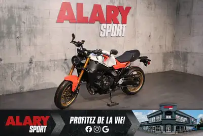 Engine: 847 CC