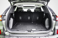 Low Mileage, Leather Seats, Sunroof, Premium Technology Package, Active Park Assist, Class II Traile... (image 7)