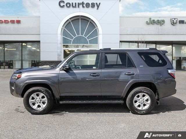 2023 Toyota 4Runner SR5PREM | Apple CarPlay | Third Row Seating in Cars & Trucks in Calgary - Image 3
