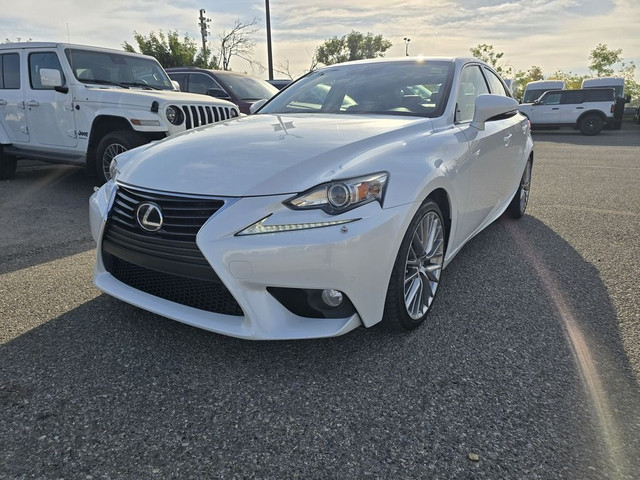 2014 Lexus IS 250 AWD | HTD LTH SEATS | SUNROOF | NAV | BLIND SP in Cars & Trucks in Calgary - Image 3