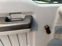 Excellent condition with a clean carfax Ford F 250 4x4 crew cab! Sold certified! Come see it today!... (image 7)
