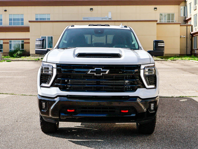 2025 Chevrolet Silverado 3500HD LTZ in Cars & Trucks in Strathcona County - Image 3