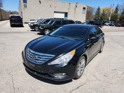 2013 Hyundai Sonata Limited - Sunroof - Leather Seats