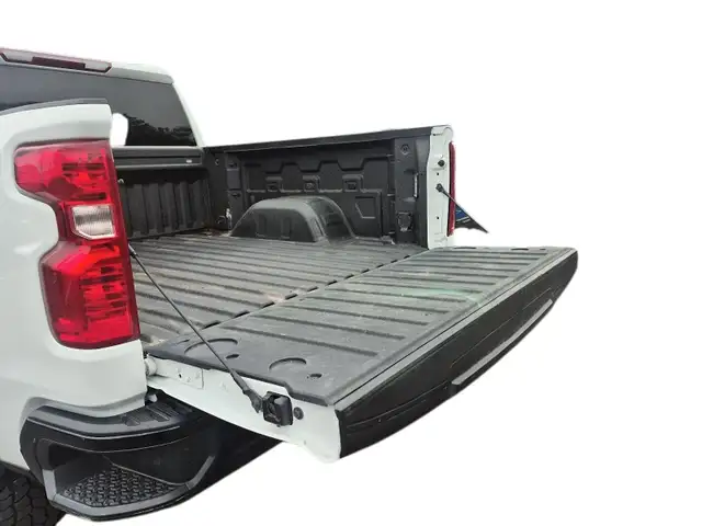 2023 Chevrolet Silverado 1500 Custom Trail Boss Custom Trail... in Cars & Trucks in Fredericton - Image 9