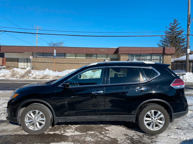 2014 Nissan Rogue SV 7 Passenger in Cars & Trucks in City of Toronto - Image 2