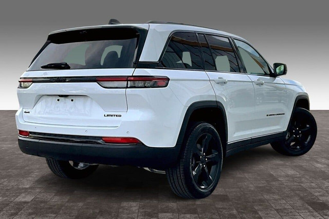 2024 Jeep Grand Cherokee Limited in Cars & Trucks in Edmonton - Image 2