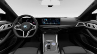 * Entretien programmé sans frais 3 ans/60 000 km * Ensemble Essentiel Premium * Ensemble M Sport * E... (image 9)
