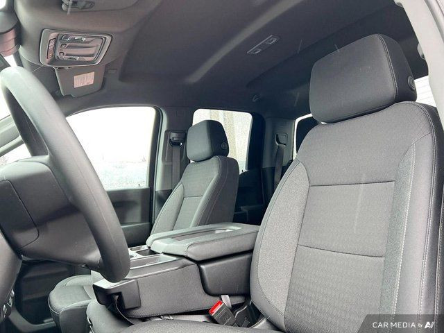 2025 Chevrolet Silverado 1500 Custom 4WD Double Cab - Bluetooth in Cars & Trucks in Strathcona County - Image 3
