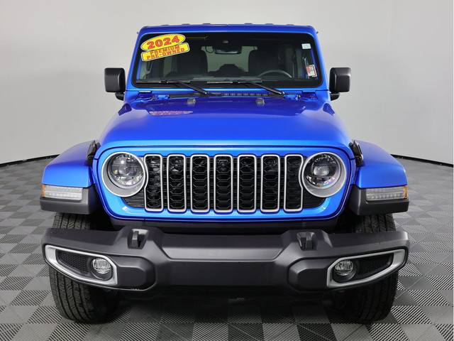 2024 Jeep Wrangler | 12” TOUCHSCREEN | LEATHER | in Cars & Trucks in Calgary - Image 2