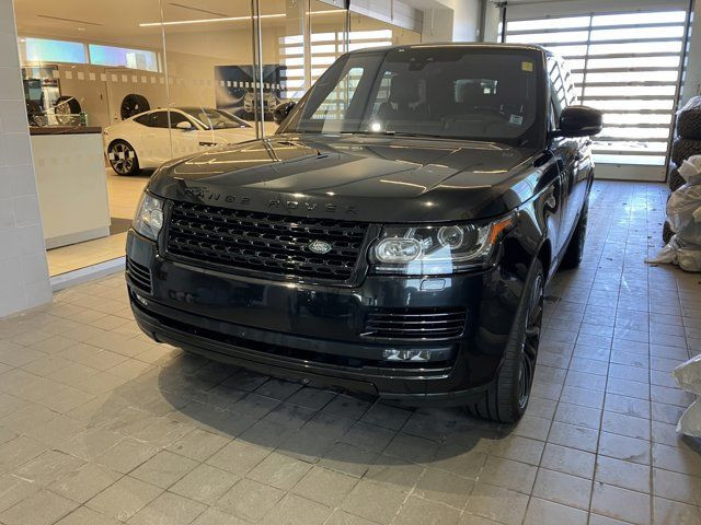  2017 Land Rover Range Rover SC in Cars & Trucks in City of Halifax
