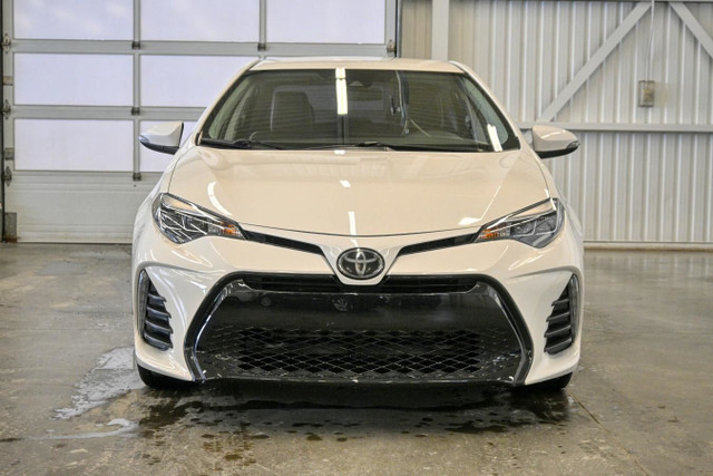 2019 Toyota Corolla LE CTV 4 cyl. 1.8L , caméra , sièges chauffa in Cars & Trucks in Sherbrooke - Image 2