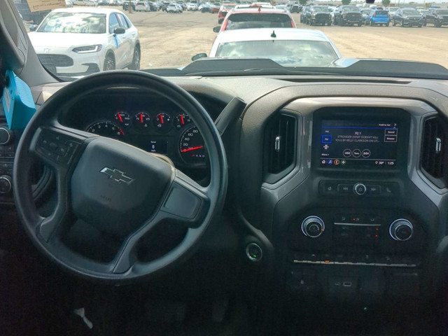 2024 Chevrolet Silverado 1500 Custom Trail Boss TRAIL BOSS/5.... in Cars & Trucks in Belleville - Image 2