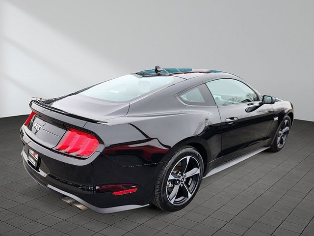2022 Ford Mustang GT Premium in Cars & Trucks in Bedford - Image 3