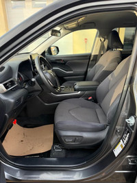 **CARS TRUCKS SUV 4X4 VAN AWD EDMONTON FINANCING AVAILABLE EASY FINANCING ** 2021 TOYOTA HIGHLANDER... (image 9)