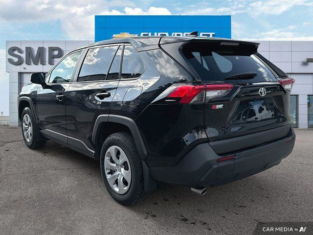 2022 Toyota RAV4 LE | AWD | Heated Seats | Back Up Cam in Cars & Trucks in Saskatoon - Image 4