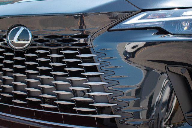 2023 Lexus RX 350h **LUXURY HYBRIDE** *NOUVEAU MODELE*TECHNOLOGI in Cars & Trucks in City of Montréal - Image 3