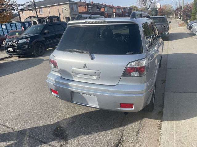 2005 Mitsubishi Outlander Limited in Cars & Trucks in City of Toronto - Image 4